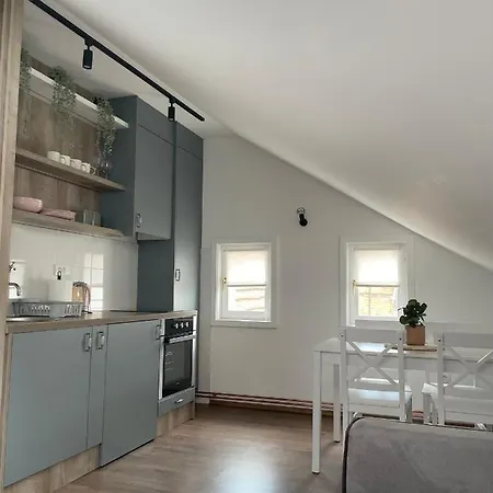 Stari Grad 2 Appartamento *